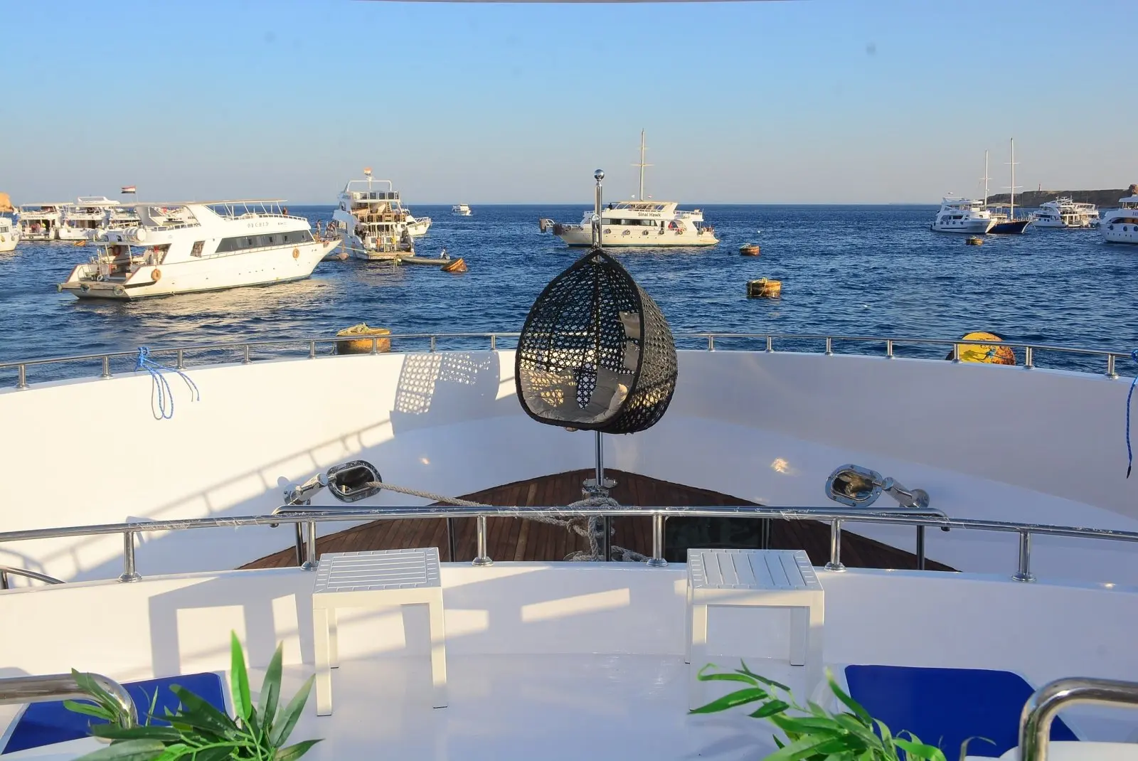 Sharm El Sheikh Dinner Cruise – Romantic Evening on the Red Sea
